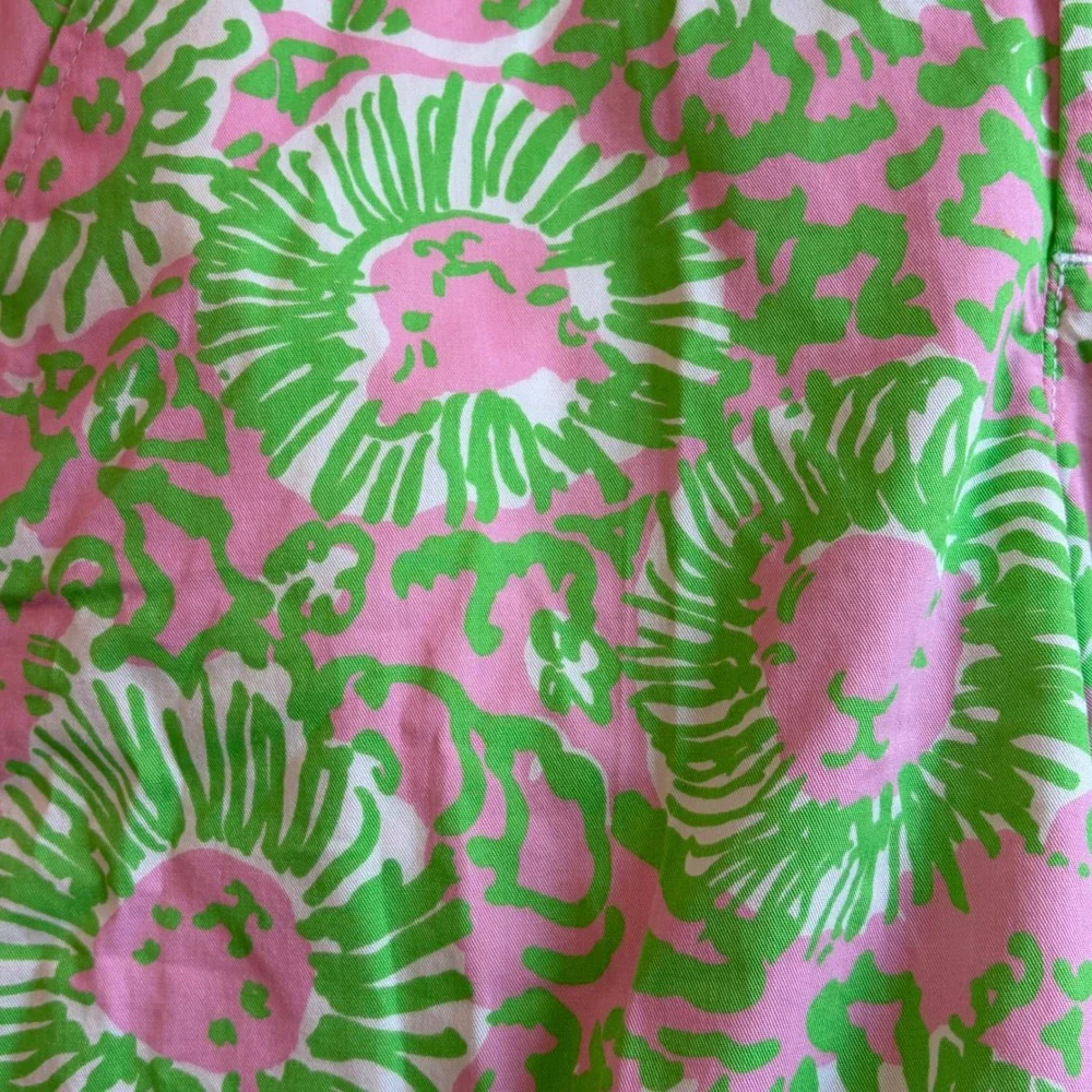 Lilly Pulitzer Chipper Shorts Womens 10 Pink Green Lion Head Floral Print Cotton